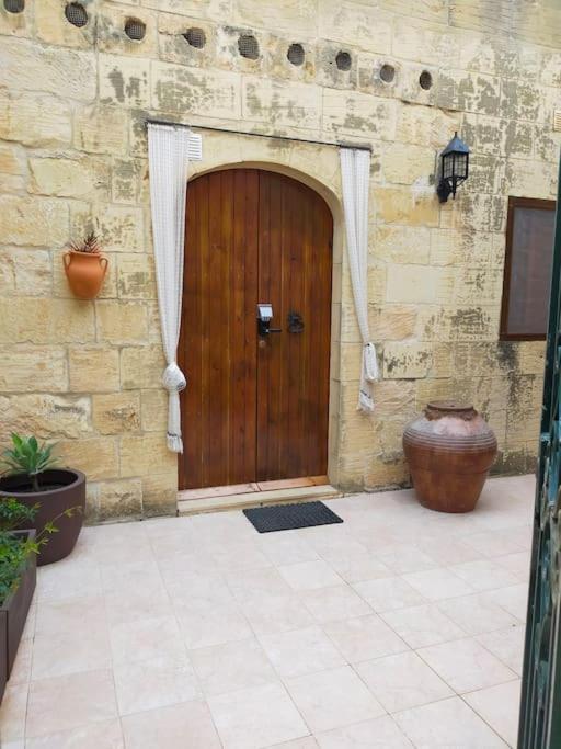 Gozo Rustic With Stunning Views And Swimming Pool بيت للعطل *