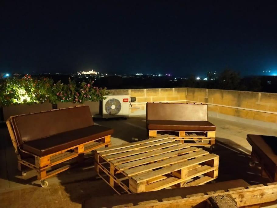 بيت للعطل Gozo Rustic With Stunning Views And Swimming Pool سانّات