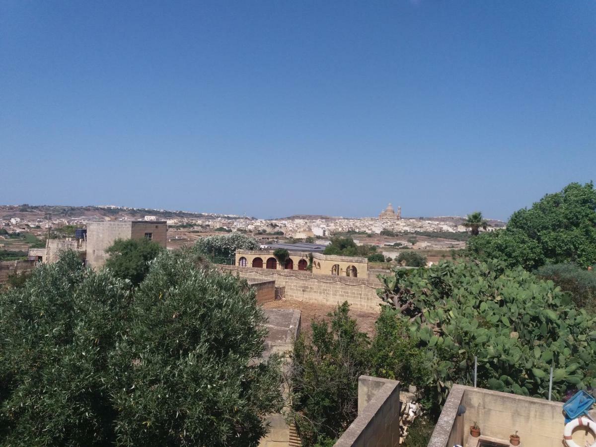 بيت للعطل Gozo Rustic With Stunning Views And Swimming Pool سانّات