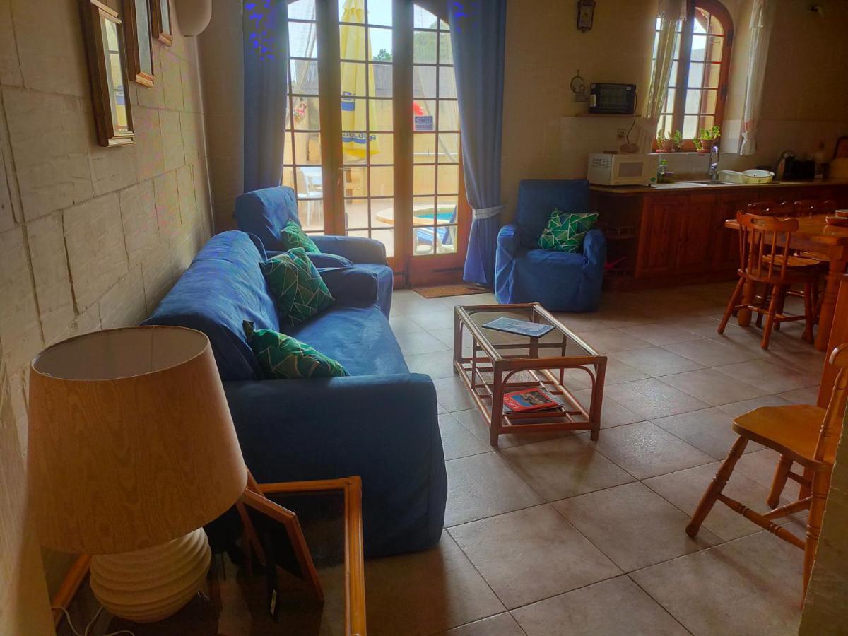 Дом отдыха Gozo Rustic With Stunning Views And Swimming Pool