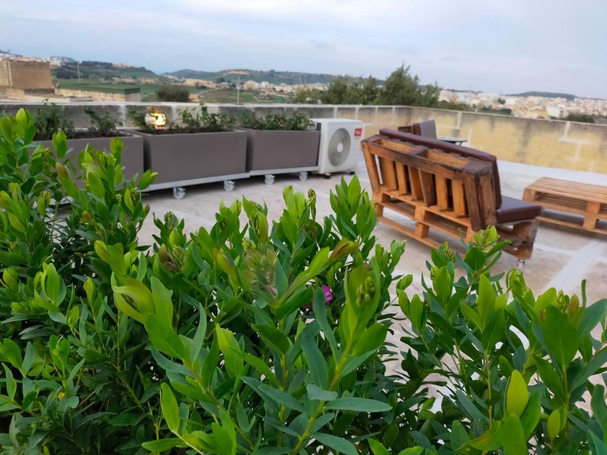 Gozo Rustic With Stunning Views And Swimming Pool Саннат